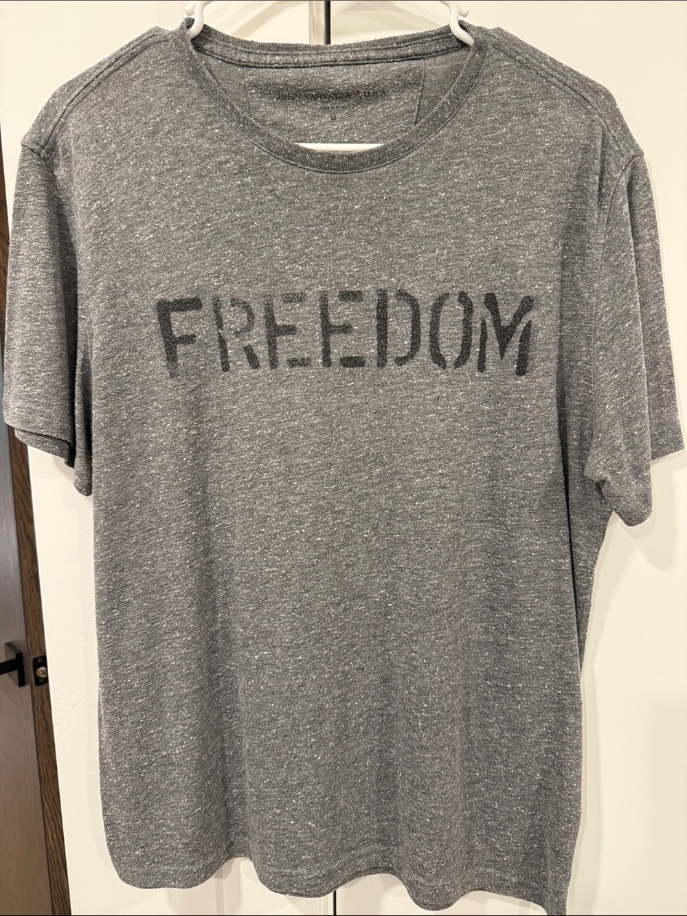 Men's Short-Sleeve 'FREEDOM' Graphic Tee - Gray